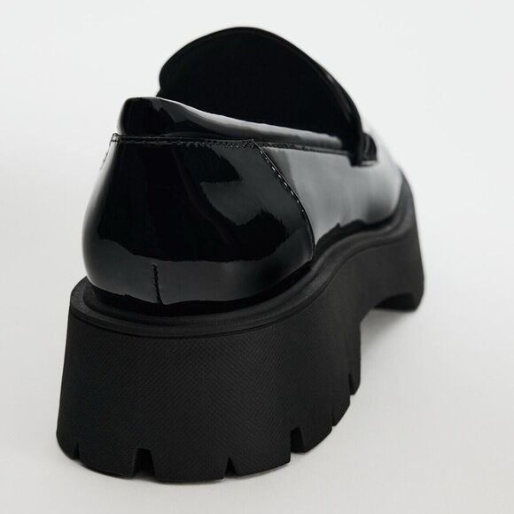 Zara Women\'s Treaded Sole Loafers Black Patent Leather Shoe Size US 8 main image 16